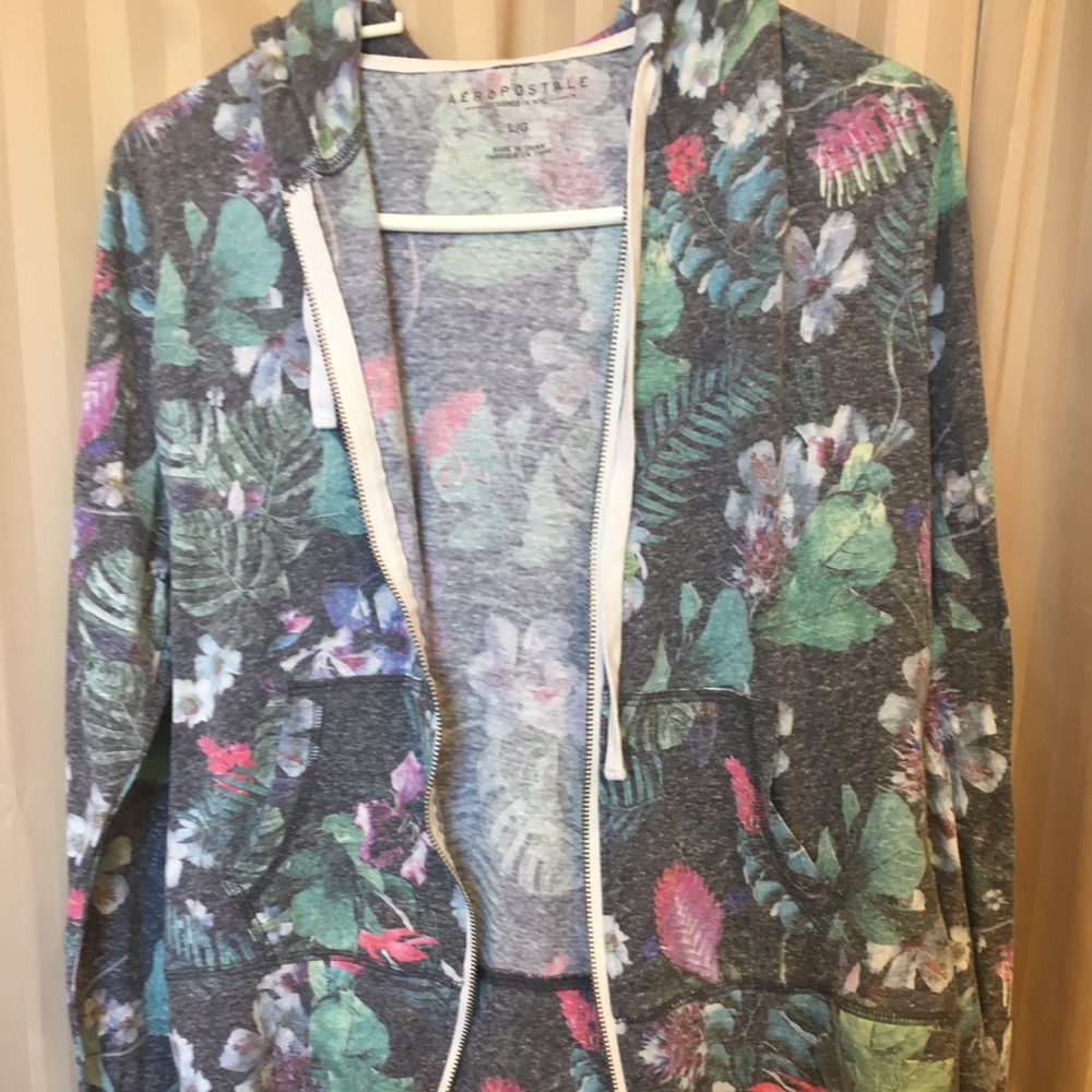 Light weight zip up hoodie